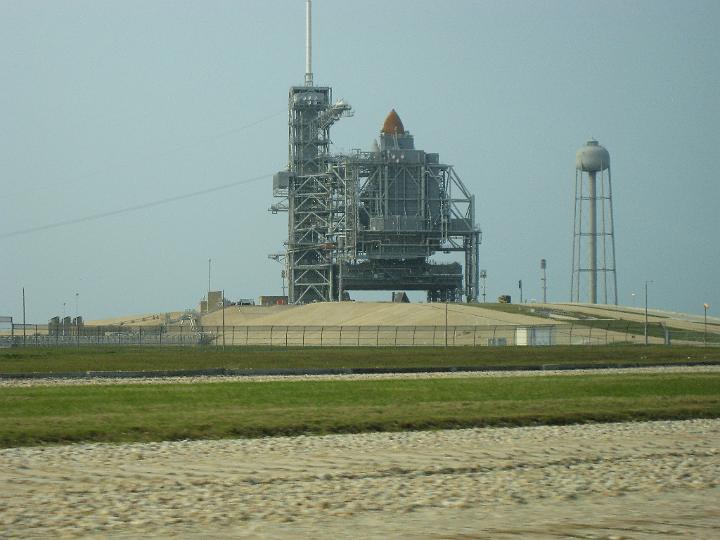 Downsized Image [STS117_PAD_IVT-02.jpg - 2833kB]