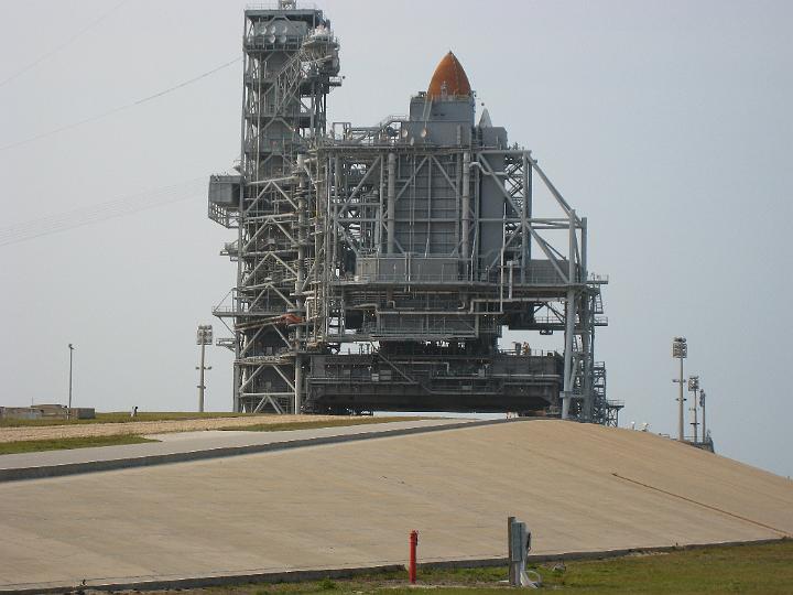 Downsized Image [STS117_PAD_IVT-03.jpg - 2576kB]