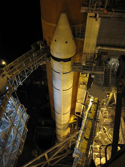 Downsized Image [STS117_PAD_IVT-17.jpg - 2993kB]