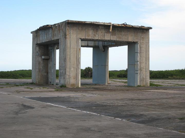 Downsized Image [STS118_PAD_IVT-03.jpg - 394kB]