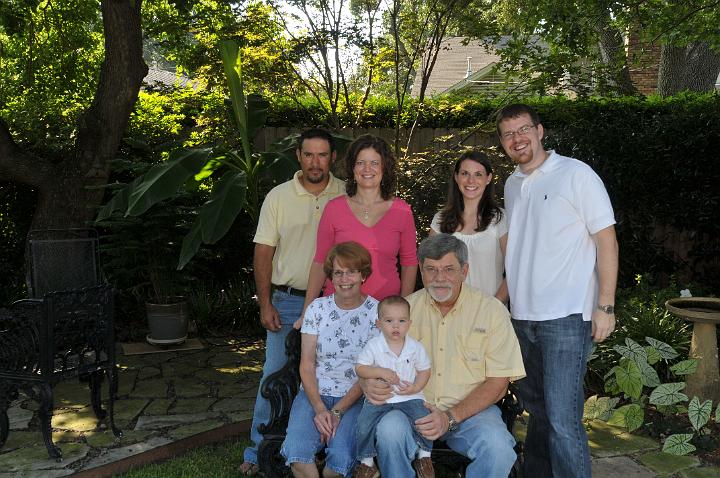 Downsized Image [FamilyPics-1.JPG - 7126kB]