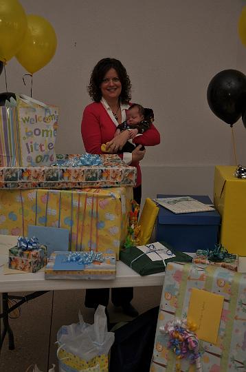 Downsized Image [LesliesBabyShower-13.JPG - 4651kB]